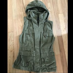 Love Tree Cargo Utility Vest with Hood